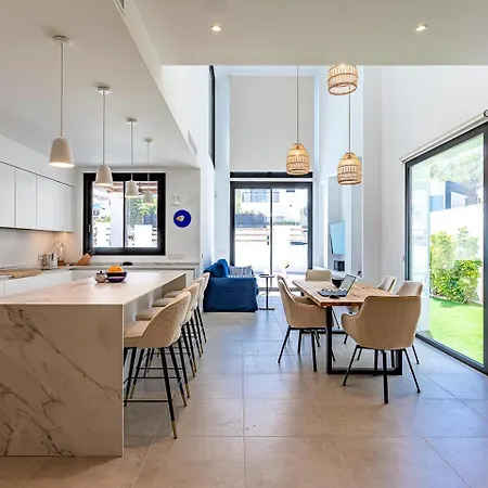 Albir Albatros Шале *